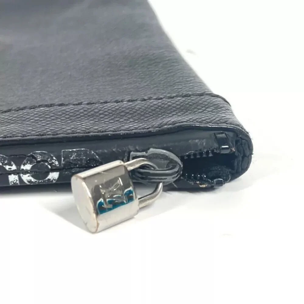 LOUIS VUITTON M30086 Taiga Pochette Apollo Pouch Bag Clutch bag